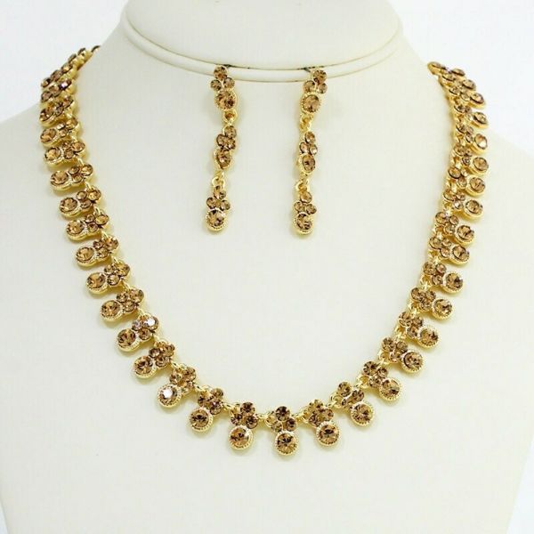 Set (necklace and earrings) S477400680